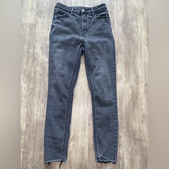 Extra High-Waisted Rockstar 360° Stretch Super Skinny Jeans 8R - Picture 3 of 9